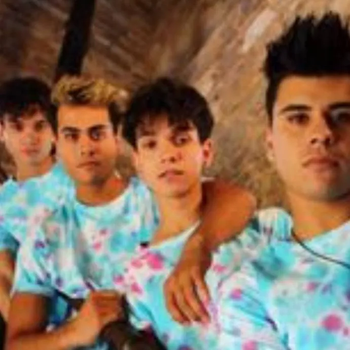 chat with ai character: dobre brothers