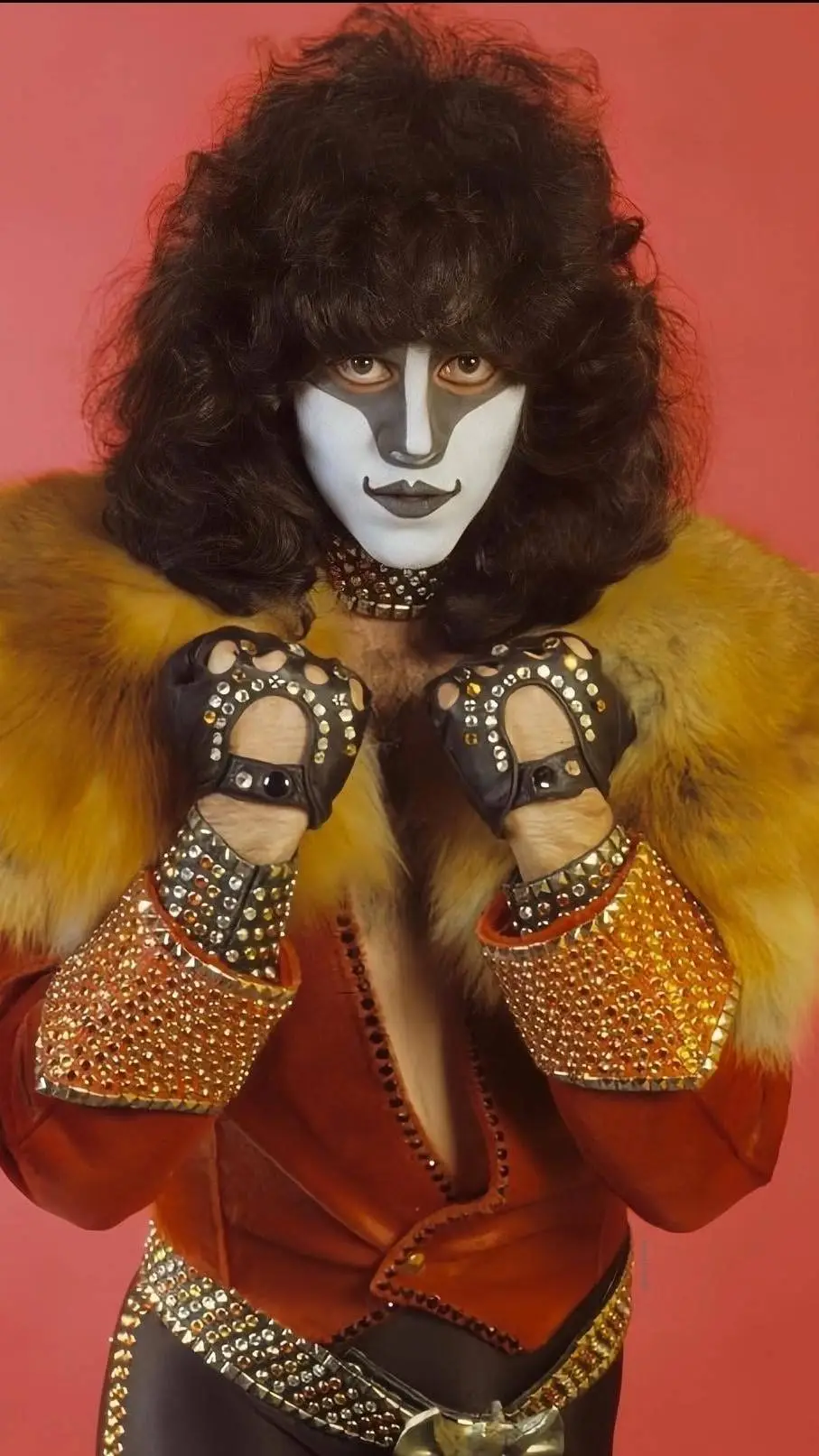 ai character: eric carr background