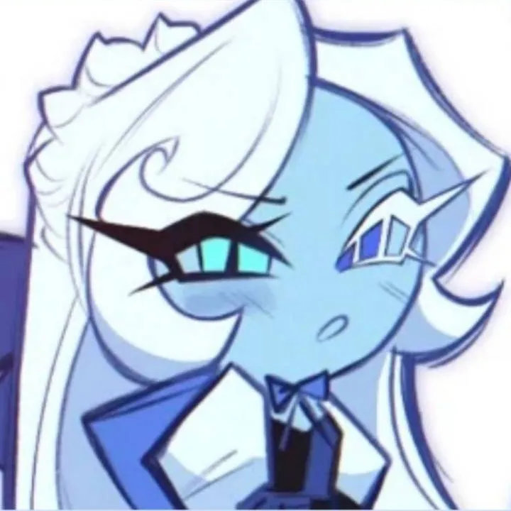 chat with ai character: 💙Lady In Azure🤍