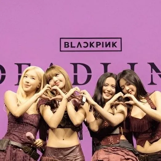 chat with ai character: blackpink