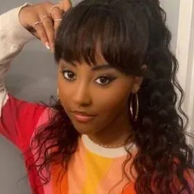 chat with ai character: Mika