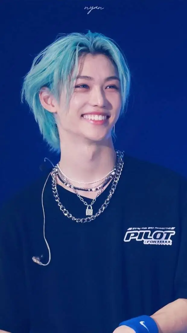 ai character: Felix background