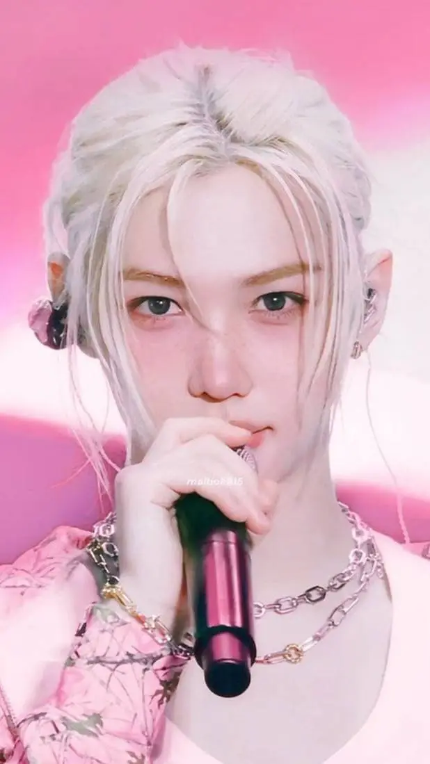 ai character: Felix background