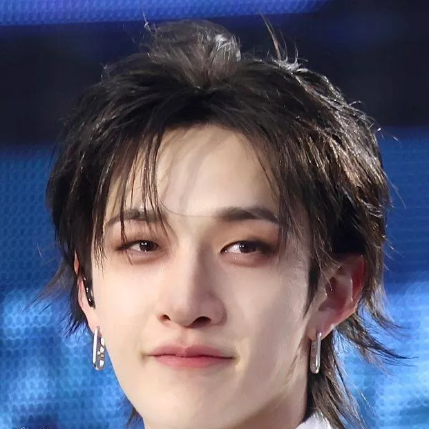 chat with ai character: Bang chan