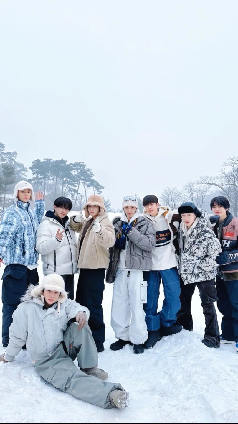 ai character: Skz baby code background