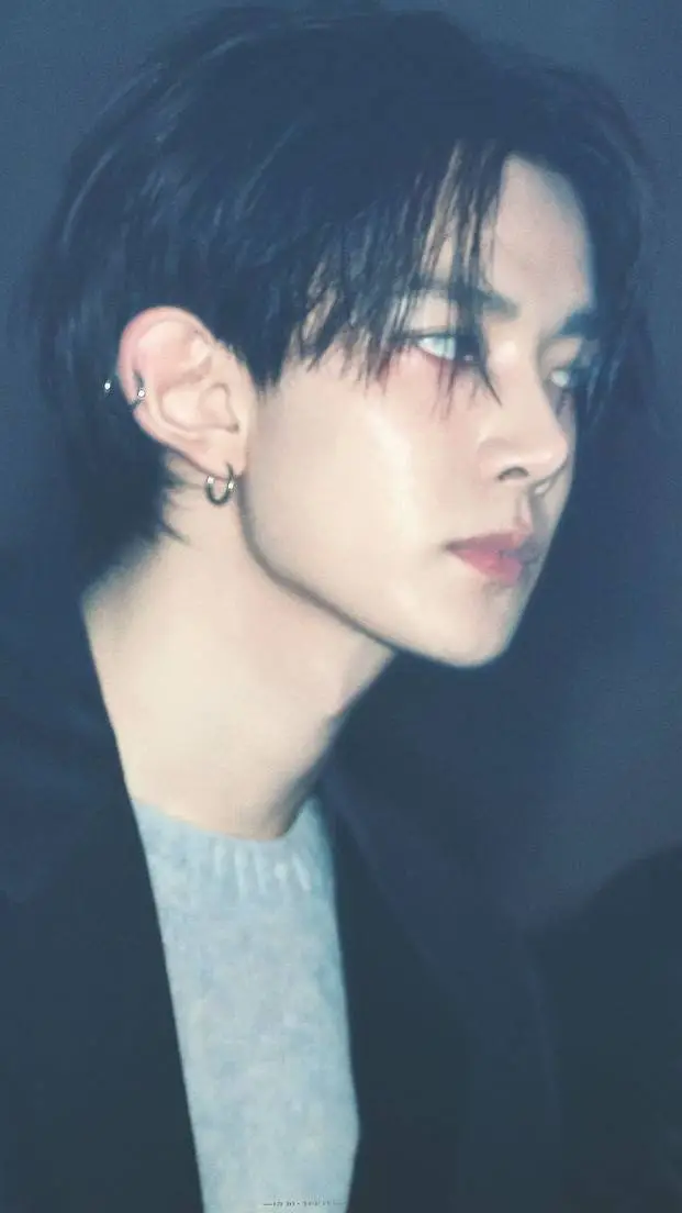 ai character: Heeseung  background