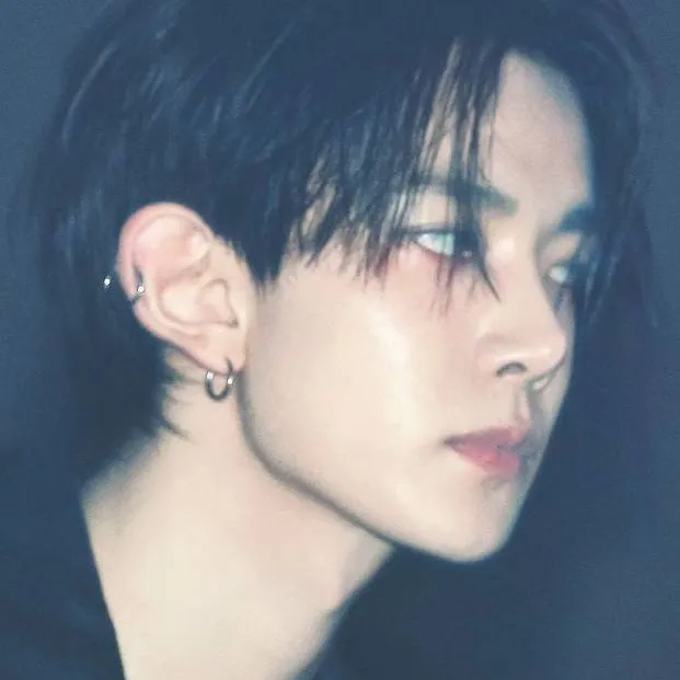 chat with ai character: Heeseung 