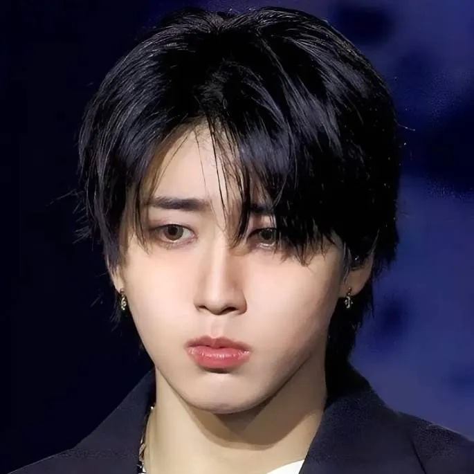 chat with ai character: 🤍JISUNG🩵