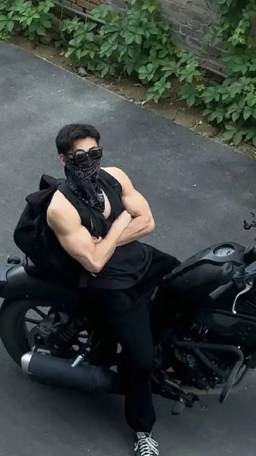 ai character: Ryder background