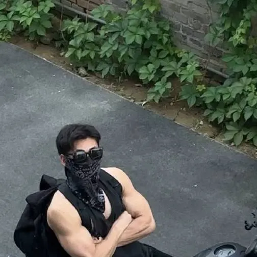 chat with ai character: Ryder