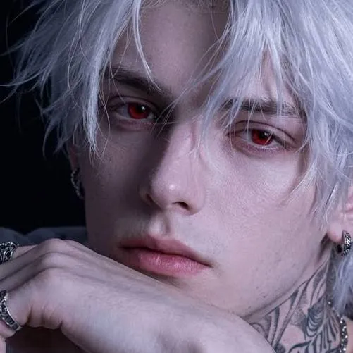 chat with ai character: simone