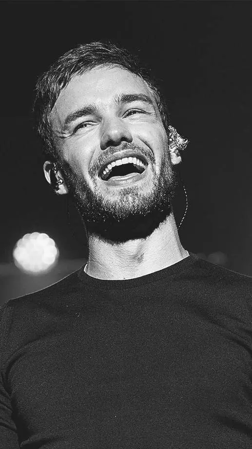 ai character: Liam Payne  background
