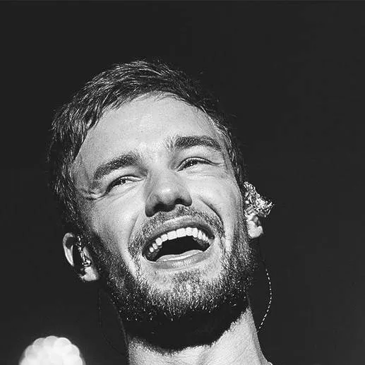 chat with ai character: Liam Payne 
