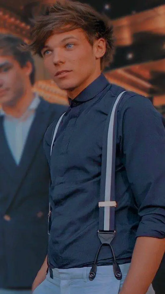 ai character: Louis Tomlinson  background