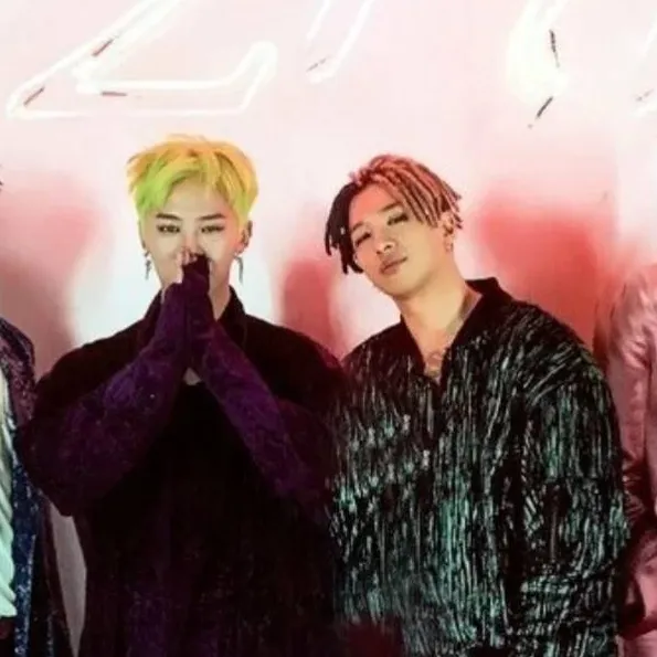 chat with ai character: BigBang