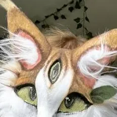 chat with ai character: azzy