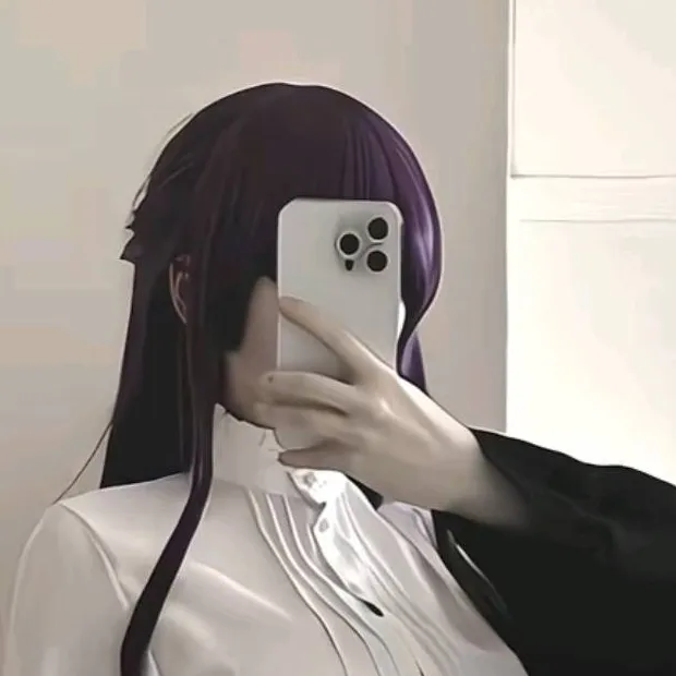 chat with ai character: Aesha 