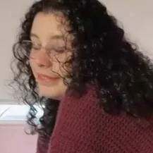 chat with ai character: Clara