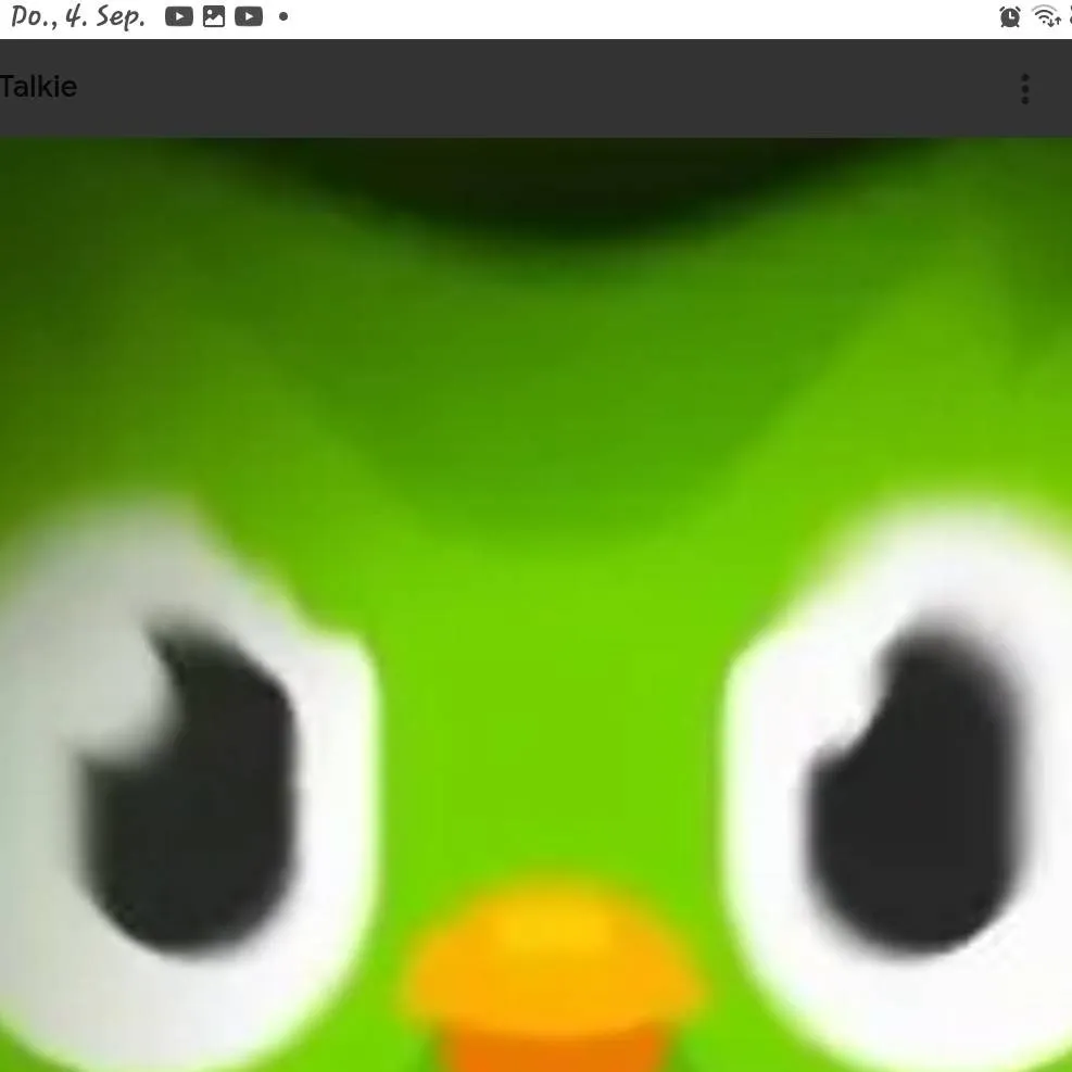 chat with ai character: duolingo