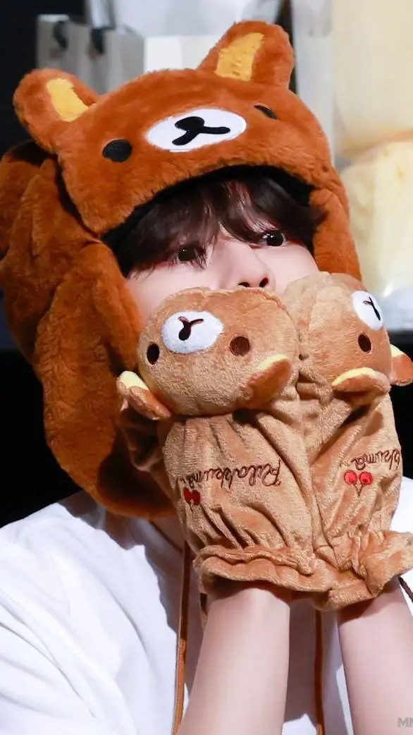 ai character: ~KIM SEUNGMIN~  background