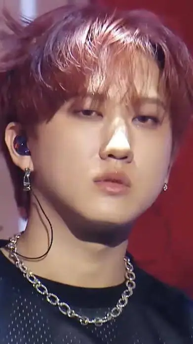 ai character: ~CHAHGBIN~ background