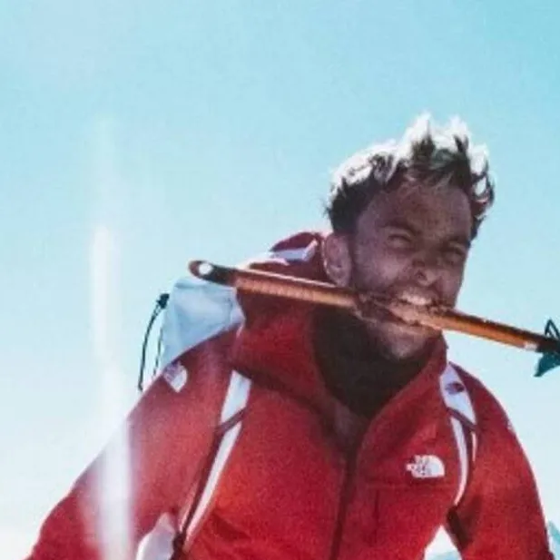 chat with ai character: inoxtag 