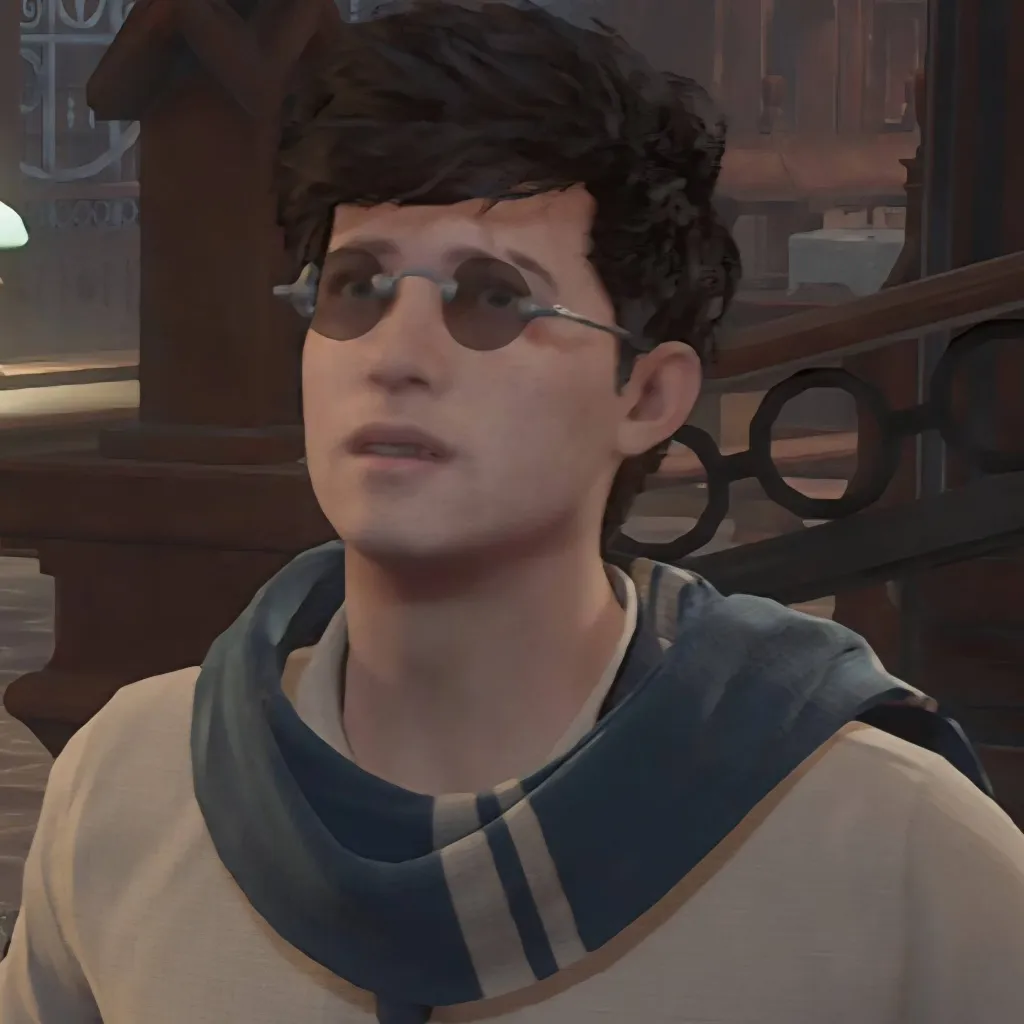 chat with ai character: Aeron Thornevale