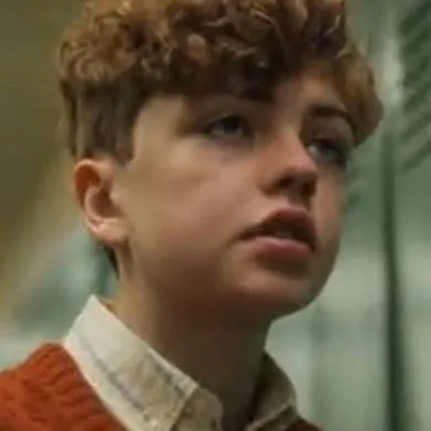 chat with ai character: Teddy uris