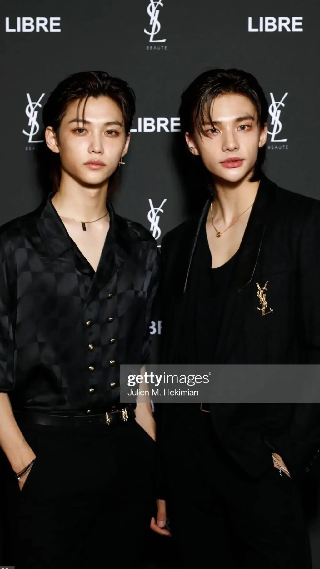 ai character: skz/Félix,hyunjin background