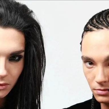 chat with ai character: Bill y Tom