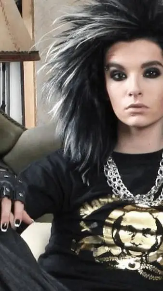 ai character: Bill Kaulitz background