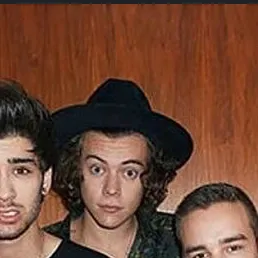 chat with ai character: One direction