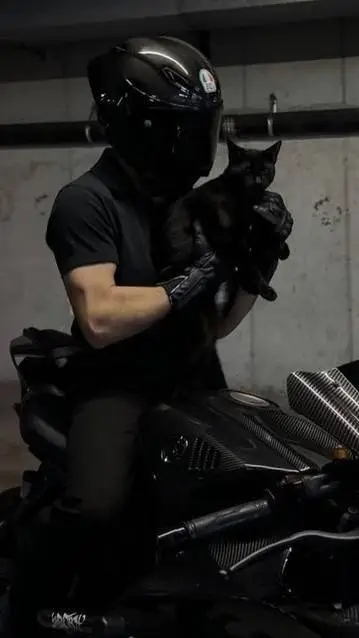 ai character: ~Rowan~ (biker) background