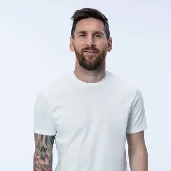 chat with ai character: Leonel messi