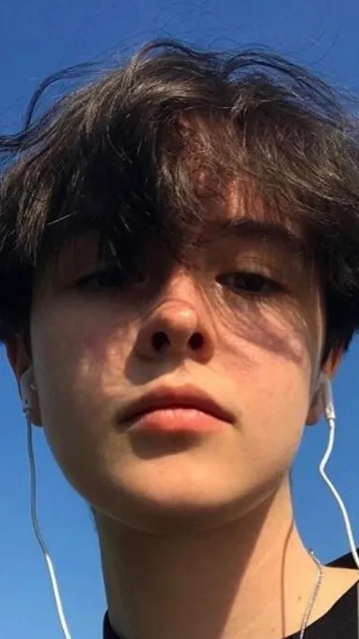 ai character: Nikko background