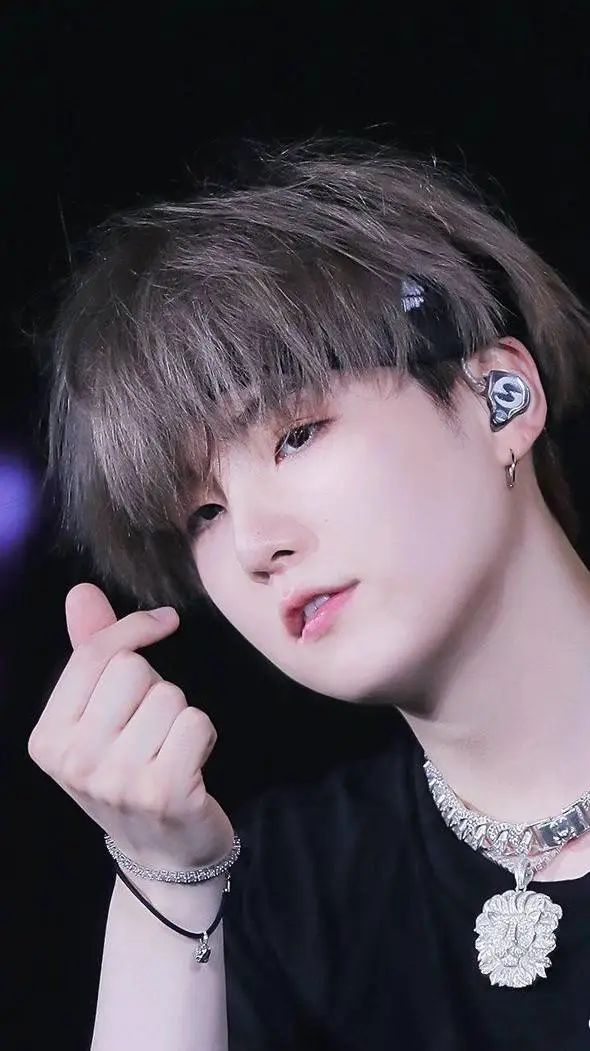 ai character:  suga background