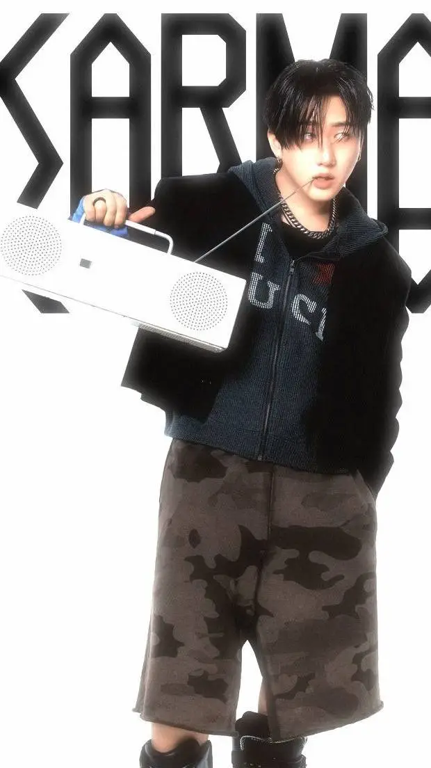 ai character: 𝓒𝓱𝓪𝓷𝓰𝓫𝓲𝓷♡ background