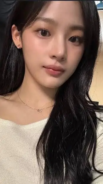 ai character: Kim Minji background