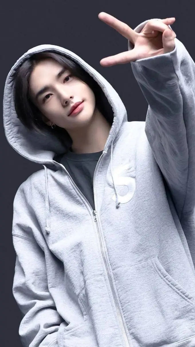 ai character: Hyunjin background