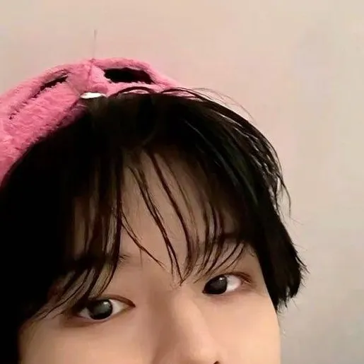 chat with ai character: Kim Seungmin
