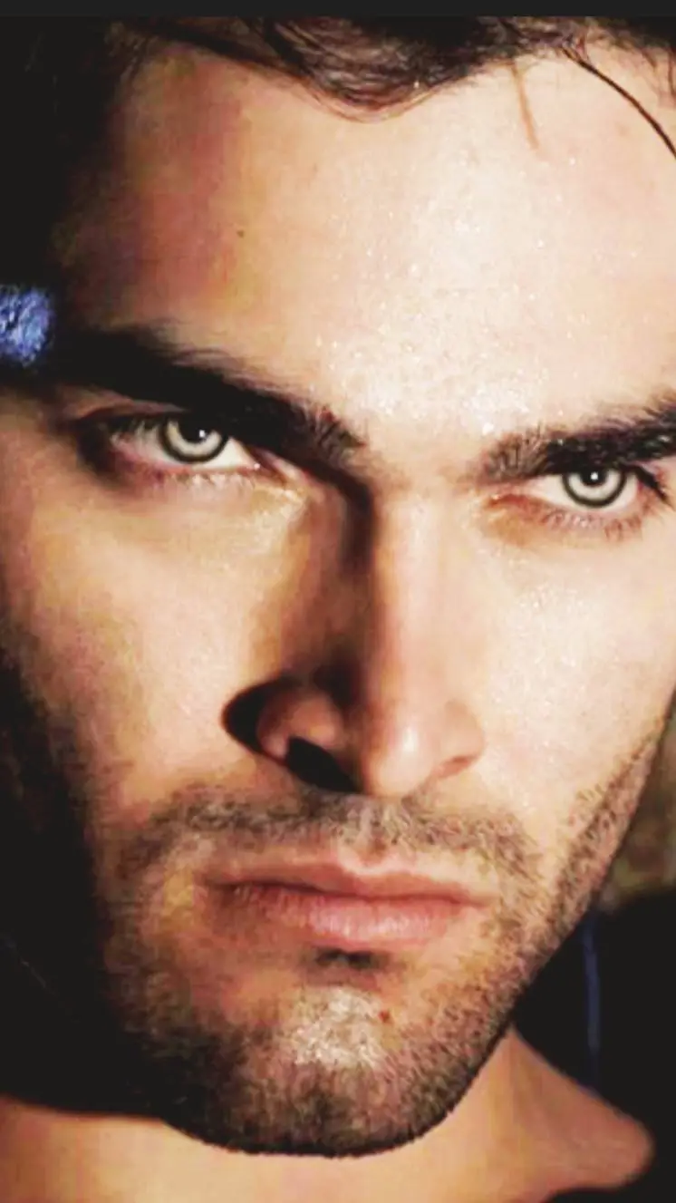 ai character: Derek hale  background