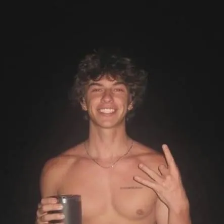 chat with ai character: Aiden 