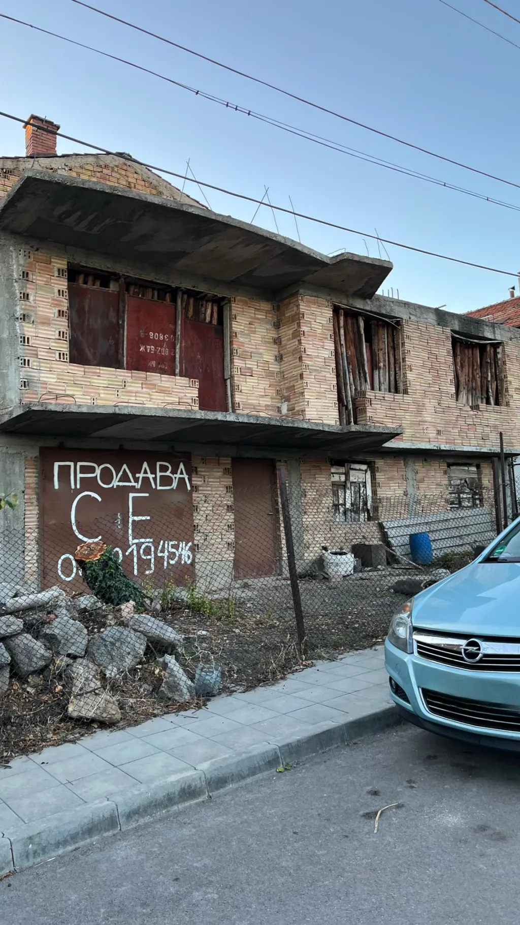 ai character: Miss Ia’s “motel background