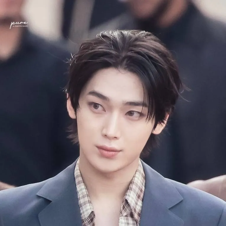 chat with ai character: 🌸Sunoo🌸