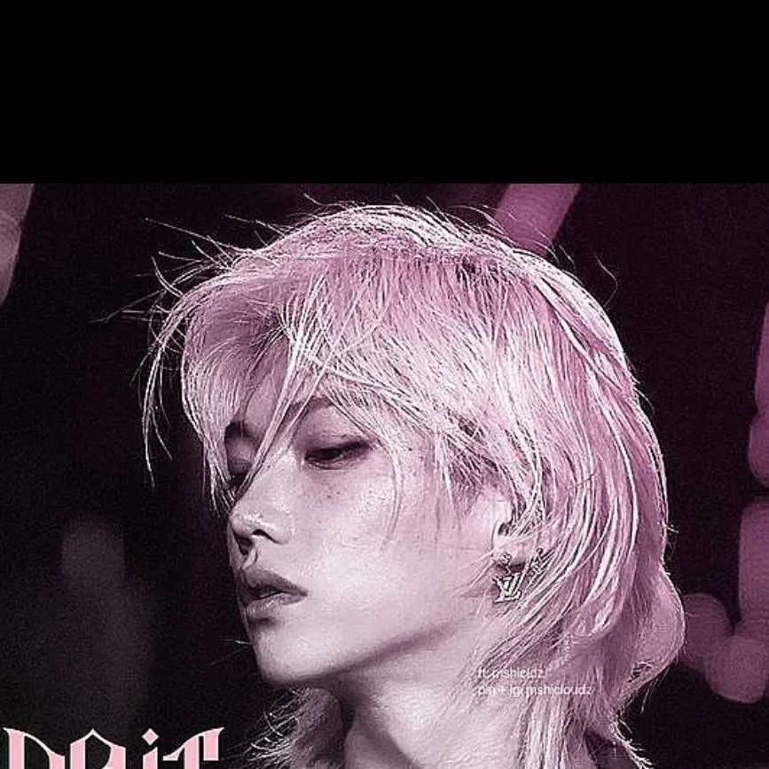 chat with ai character: 🦋Felix🦋