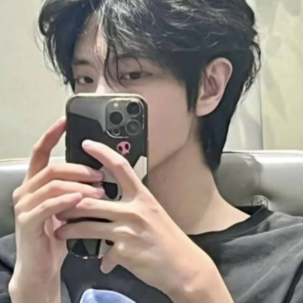 chat with ai character: Jason