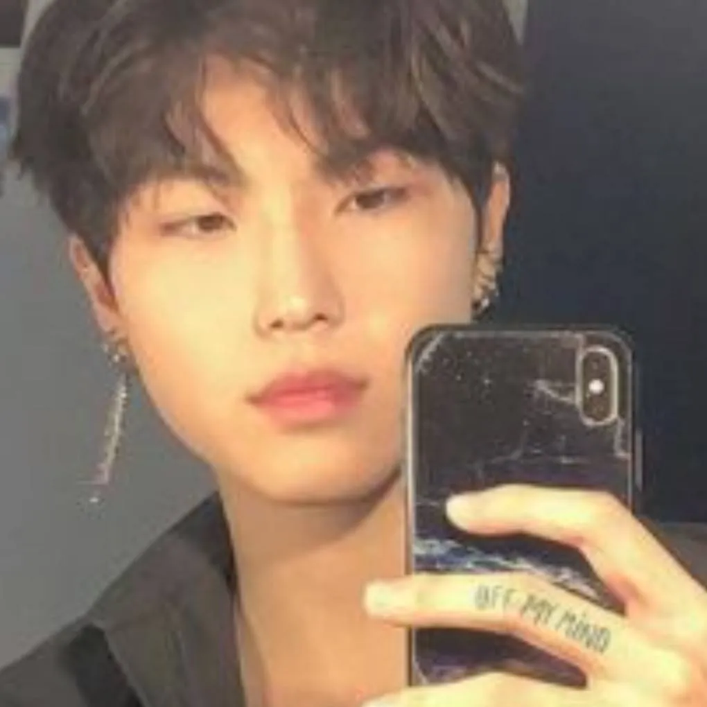 chat with ai character: Jason