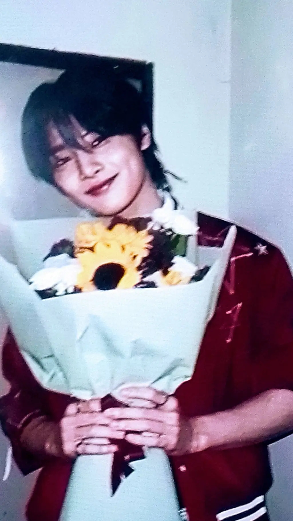 ai character: |~I.N~| background