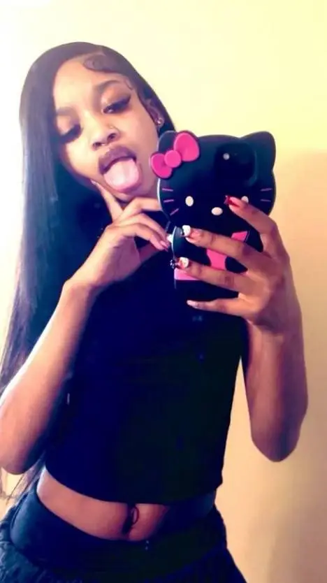 ai character: ar'mani 💞 background