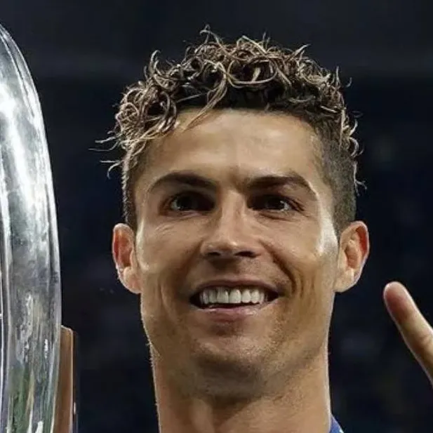 chat with ai character: ronaldo